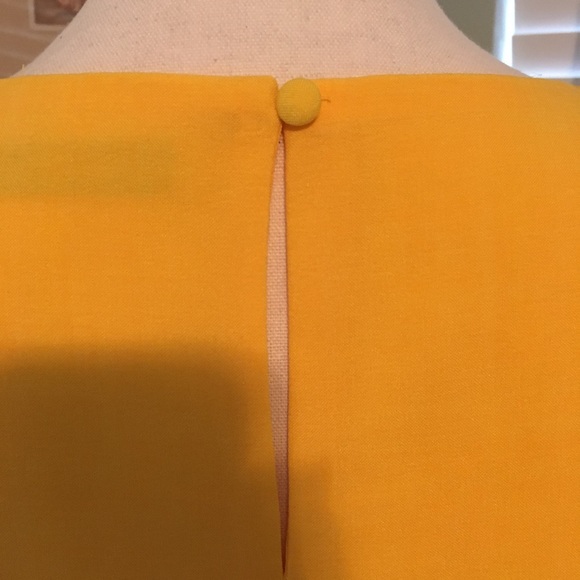 Avon Signature Collection top. Size M/M (10-12). - Picture 4 of 8